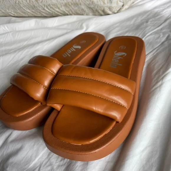 NWOT brown slides - Picture 3 of 4